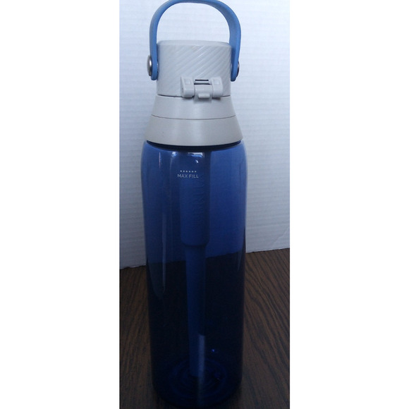 Britta Premium Filtering Water Bottle - Picture 2 of 5